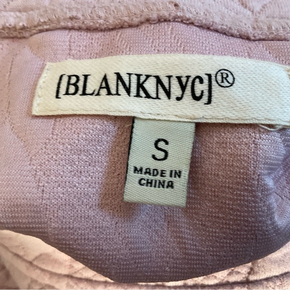 (Blank NYC) Sm Barbie Core Cable Knit Pattern With Cute Pleat Detail, Cuffs - Picture 16 of 16